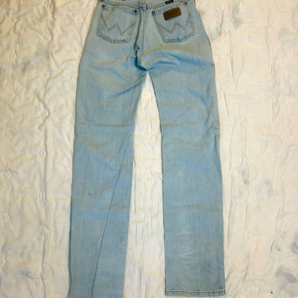 Weathered Cowboy Cut Jean